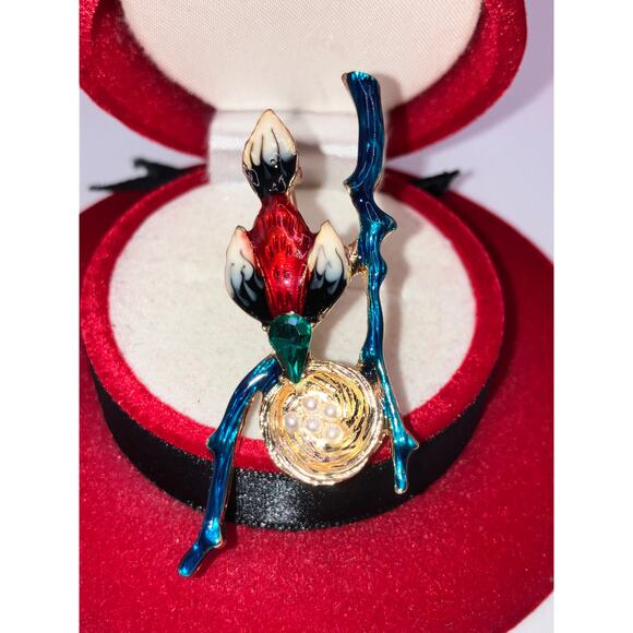 NWOT! Colorful Bird with Eggs in a Nest on Branches 2 1/8" Brooch! - Picture 2 of 7